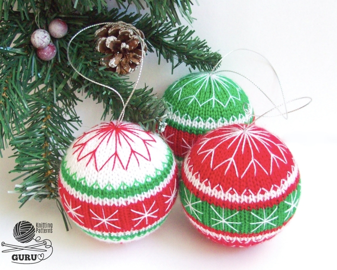 K032 Christmas tree baubles or decoration 3 sizes Amigurumi Christmas Decor