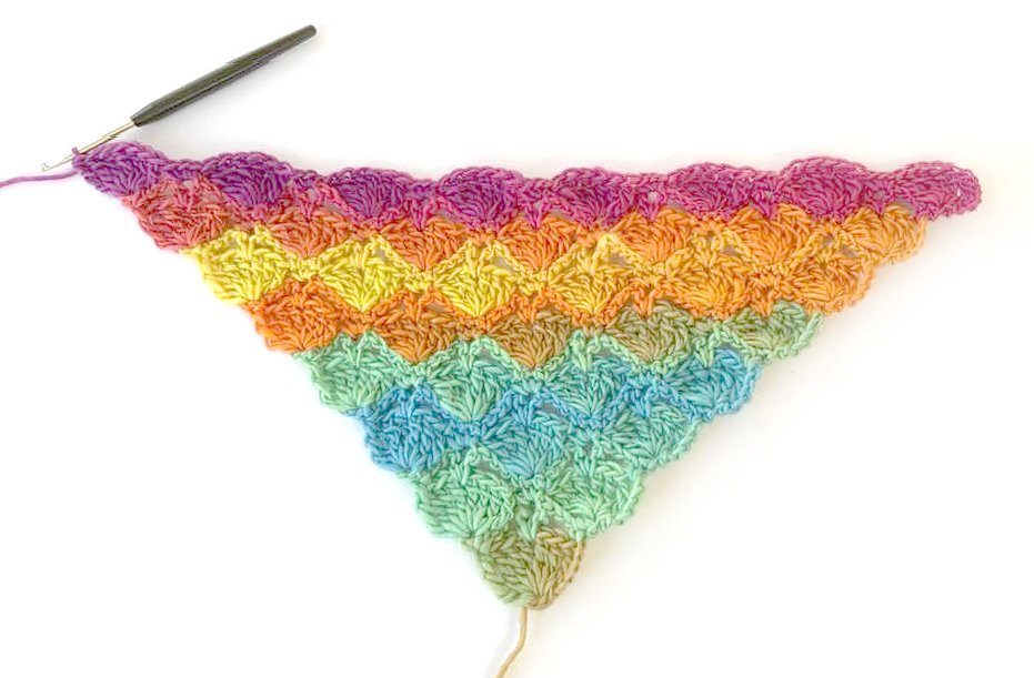 Dreieckstuch-Muster  von unten gehäkelt - Bild 4