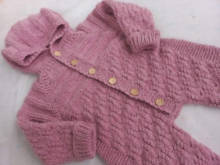 Strickanleitung Babyoverall, 86-92, 18-24 M, mit Kapuze, ohne Nähte, PDF