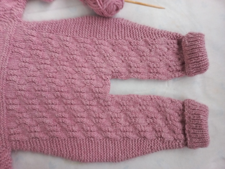 Strickanleitung Babyoverall, 86-92, 18-24 M, mit Kapuze, ohne Nähte, PDF