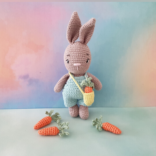 Bunnies "Polly & Paul" with Easter accessories - crochet pattern PDF