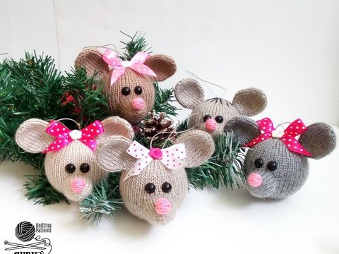 K026 Christmas tree baubles or decoration Rat or Mouse - Amigurumi