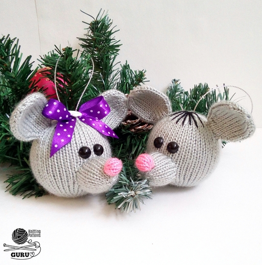 K026 Christmas tree baubles or decoration Rat or Mouse - Amigurumi