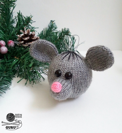 K026 Christmas tree baubles or decoration Rat or Mouse - Amigurumi