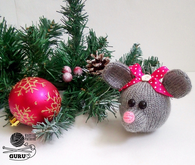 K026 Christmas tree baubles or decoration Rat or Mouse - Amigurumi