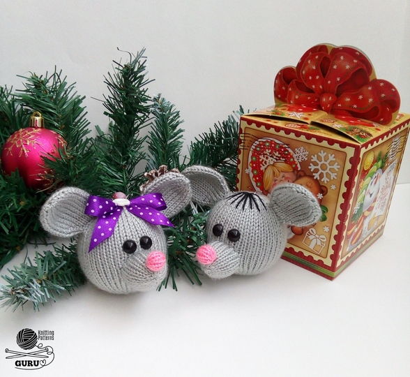 K026 Christmas tree baubles or decoration Rat or Mouse - Amigurumi