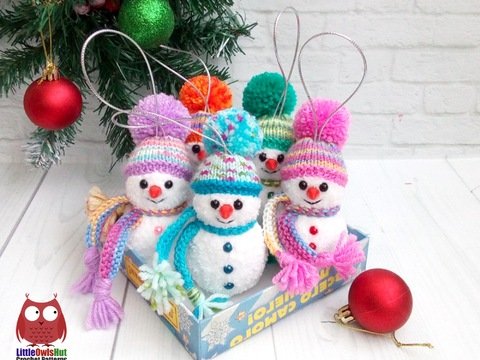 K016 Snowman decor with 3 hats - Amigurumi Christmas New Year decor toy