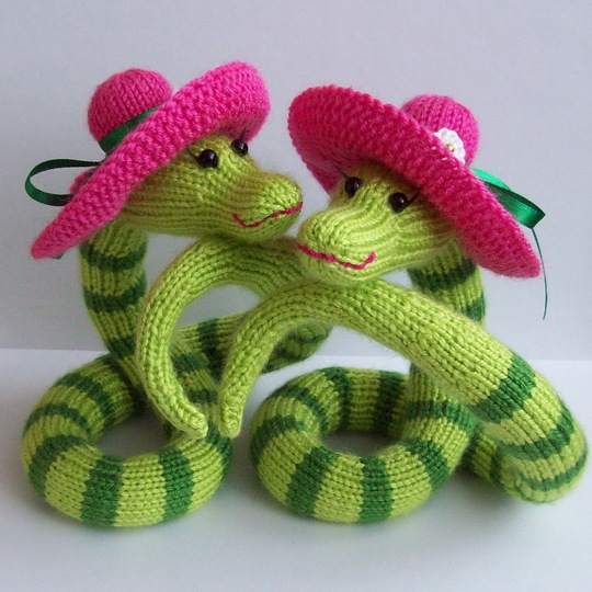 K014 Knitting Pattern - Snake Beauty Boa Cobra Serpent Amigurumi