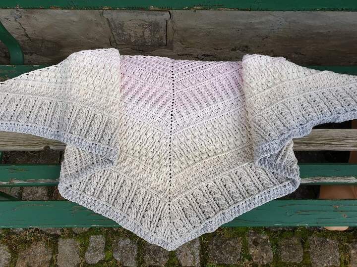 Häkelanleitung Tuch Saorla