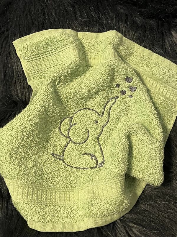 Stickdatei - Babyelefant - 2 Größen