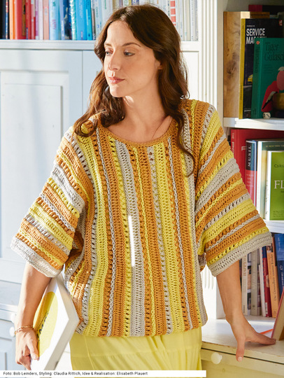 Fledermauspulli mit Mustermix in Hellgrau, Gelb und Camel