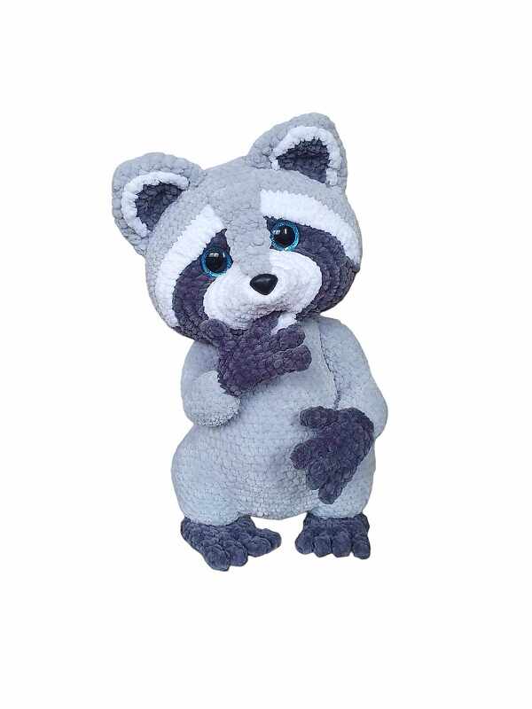 Crochet Pattern Wynne Racoon