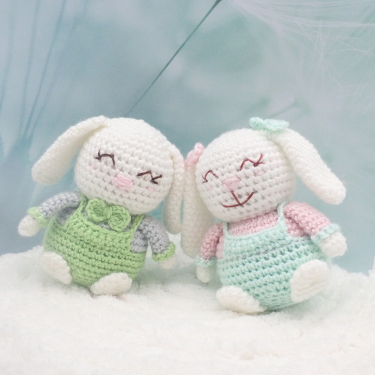 Rosie & Peter Bunny- Crochet Amigurumi Pattern- English