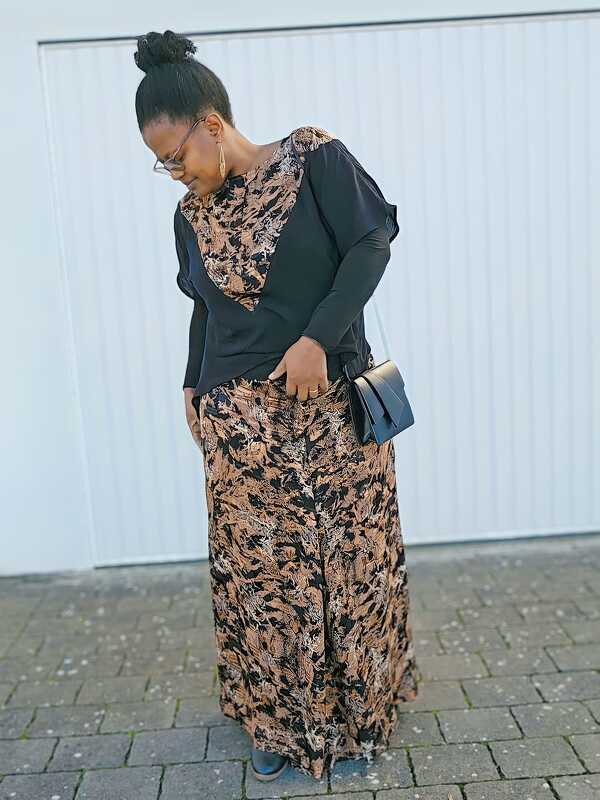 Pieris bell-shaped wide pants