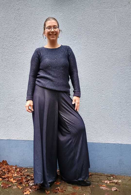 Pieris glockiger weiter Hoseschnitt - Bild 6