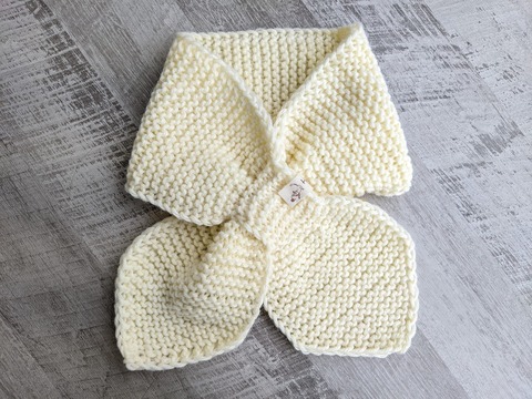 Keyhole (Pull Through) Knit Scarf Pattern