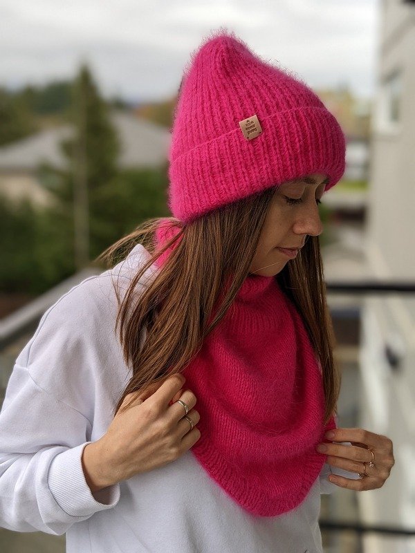 Barbie-Style Winter Bandana Cowl Knitting Pattern - Image 5