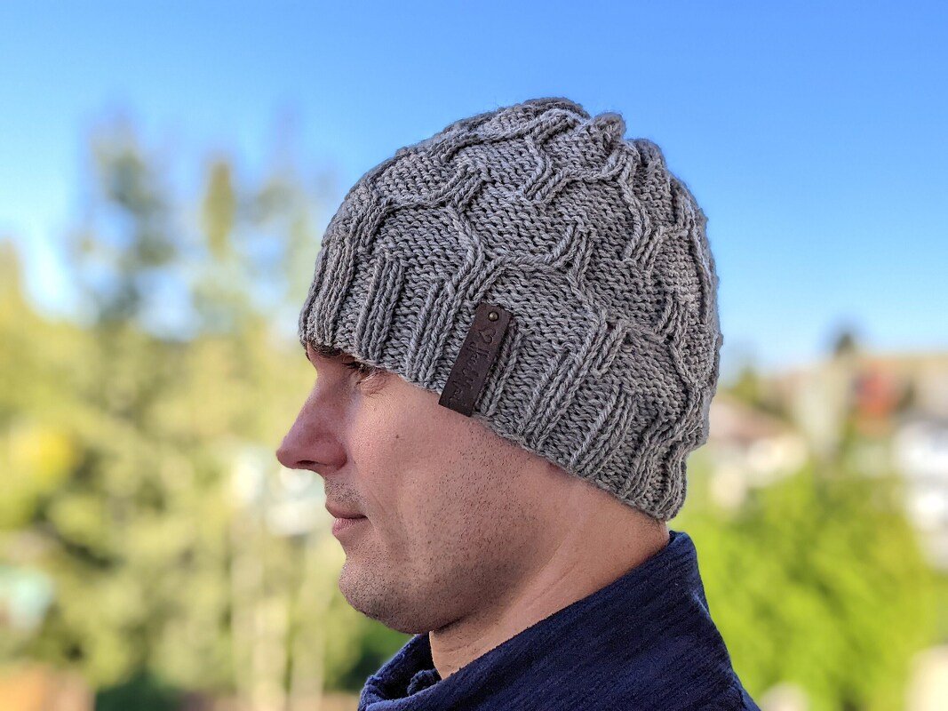 Bulky Yarn Cable Hat Knitting Pattern for Men