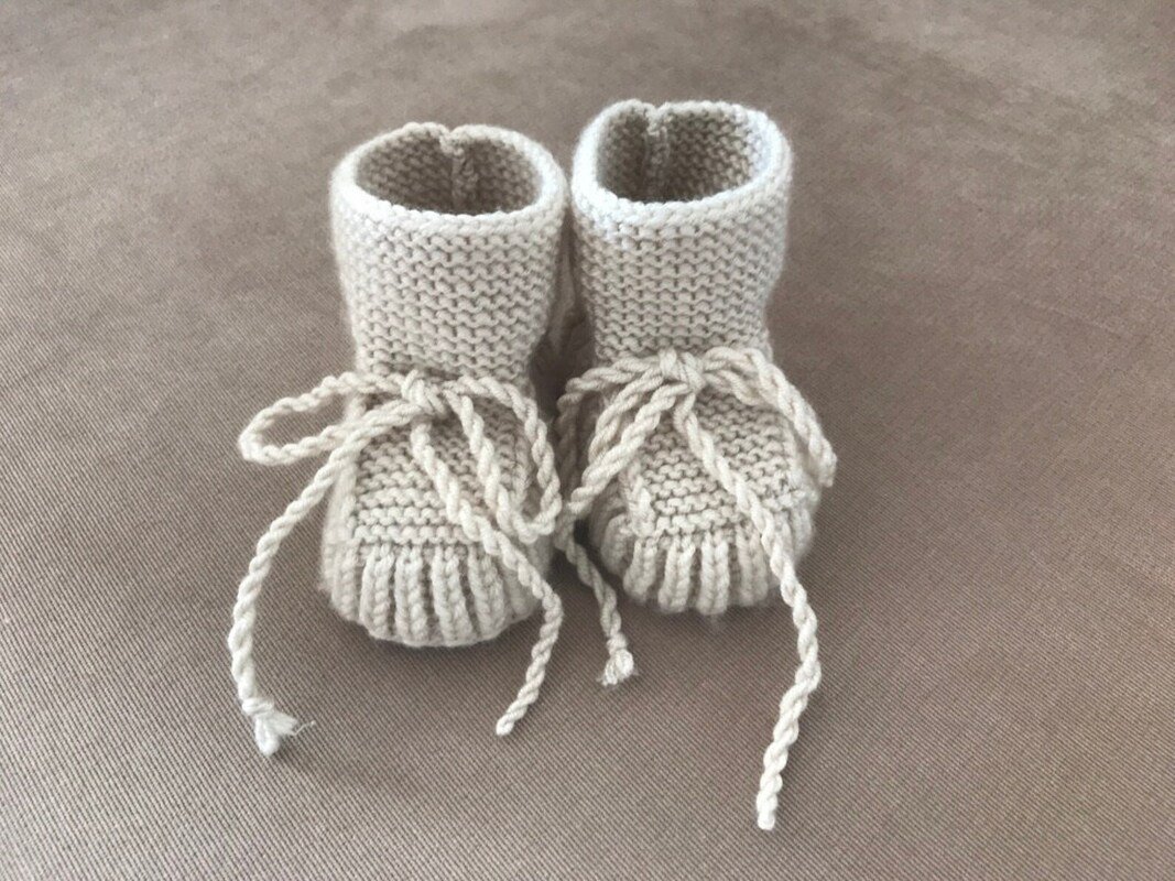 Baby Booties Pattern, Knitting Pattern,Unisex Booties Shoes, Video Tutorial - Image 4