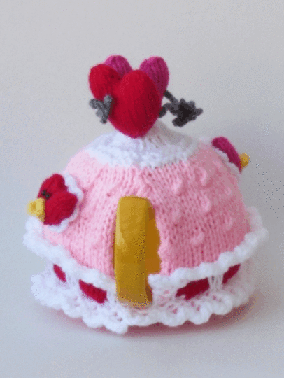 TeaCosyFolk's In Love Hearts Tea Cosy Knitting Pattern