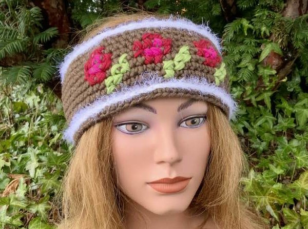 Stabiles Stirnband mit gestickten Rosen