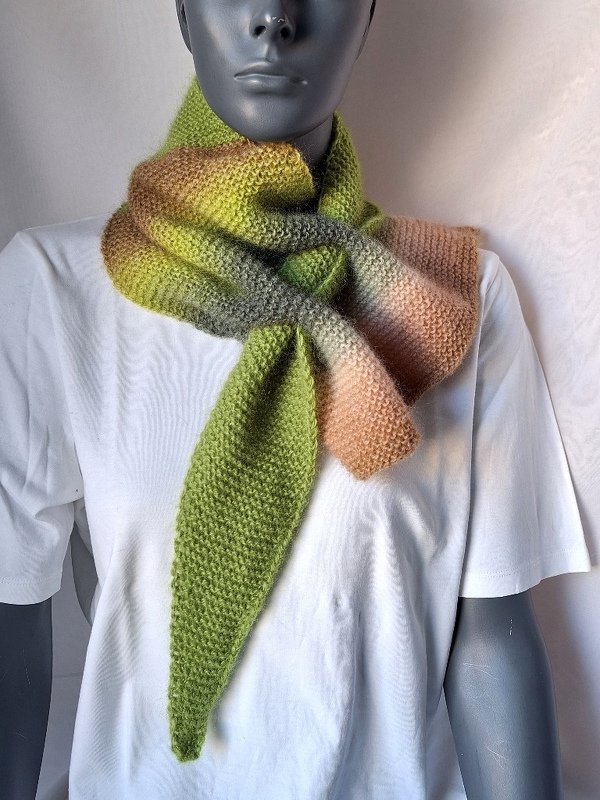 Strickanleitung Loop, Neckwarmer, Steckschal, Schalkragen  #324 - Bild 22