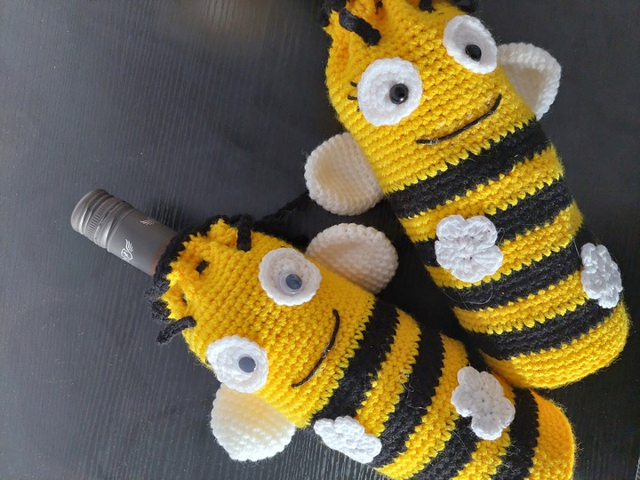 Häkelanleitung Flaschenhülle lustiges Bienchen!