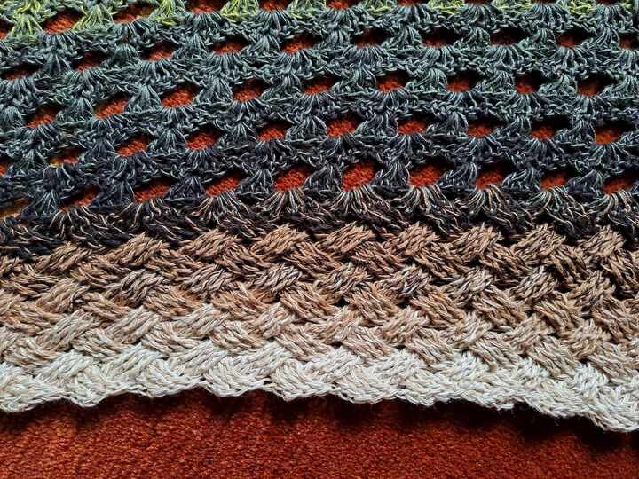 Häkelanleitung für ein Fünfeck Tuch Purple Dream