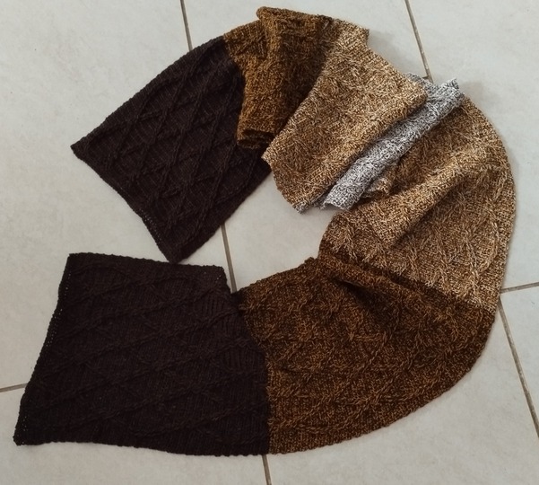 Markian - Schal oder Stola im Rautenmuster aus Reliefstäbchen - Herrenschal