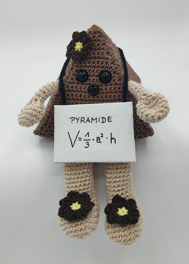 Peter die Pyramide mit mathematischer Formel, Häkelanleitung