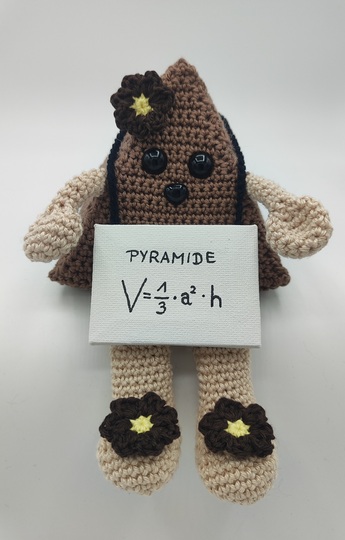 Peter die Pyramide mit mathematischer Formel, Häkelanleitung