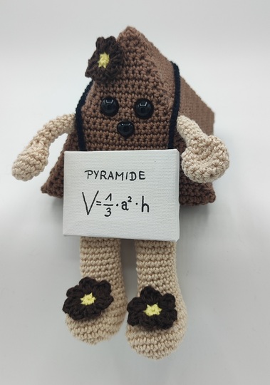 Peter die Pyramide mit mathematischer Formel, Häkelanleitung