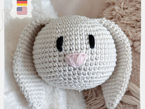 Spieluhr Helly der Hase - Häkelanleitung / Deutsch & Englisch