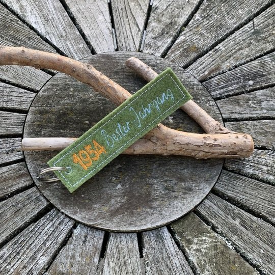 Schlüsselanhänger 1954 Stickdatei  ITH 13x18 70. Geburtstag