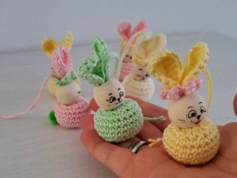 Osterhasen Anhänger - Häkelanleitung PDF