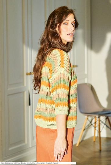 Streifenpulli mit Ajourmuster in Grün, Orange und Camel