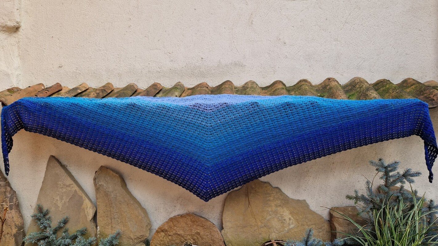 Mad Shells - Häkelanleitung flaches Dreieckstuch - Bild 2