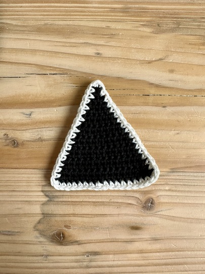 Crochet Pattern for Contrast Pendant / Mobile - Montessori Inspired