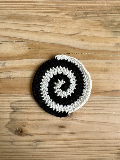 Crochet Pattern for Contrast Pendant / Mobile - Montessori Inspired