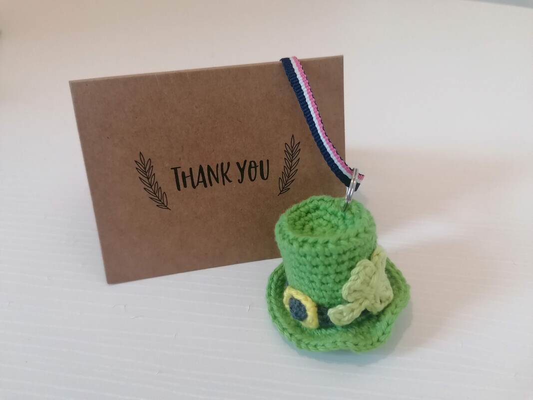 Crochet Pattern Leprechaun Hat Keychain - Image 6