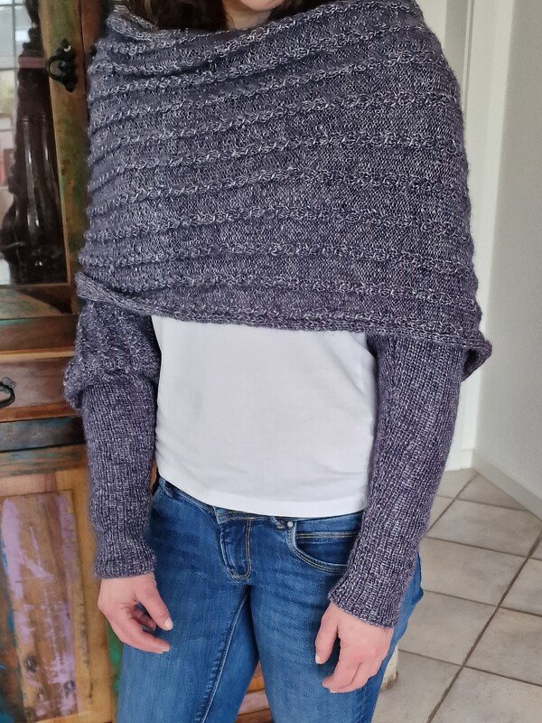 Strickanleitung für den Ärmelschal "soft Hug" - Bild 2