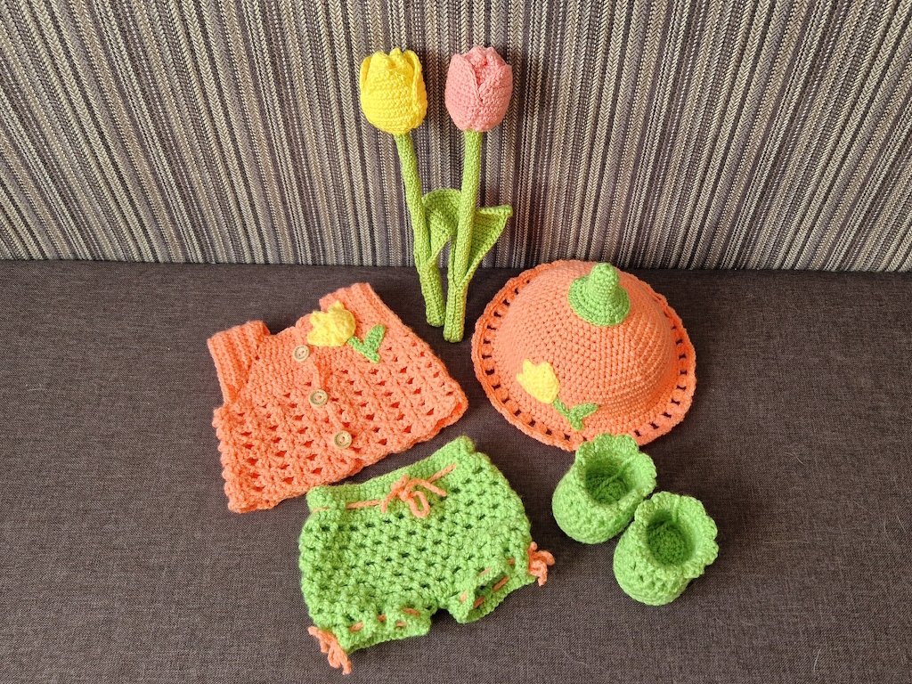 Häkelanleitung Puppenkleidung Tulia das Tulpenmädchen - Bild 2