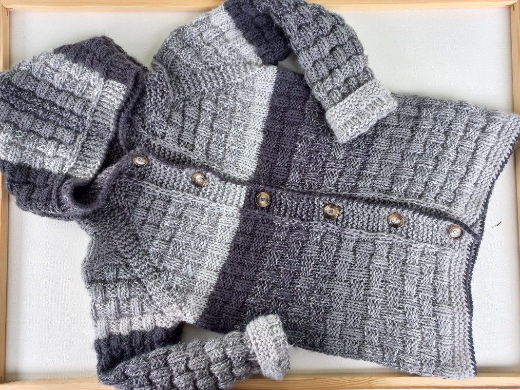Strickanleitung Kinderjacke mit Kapuze, Gr. 110/116, detailgenau, PDF,
