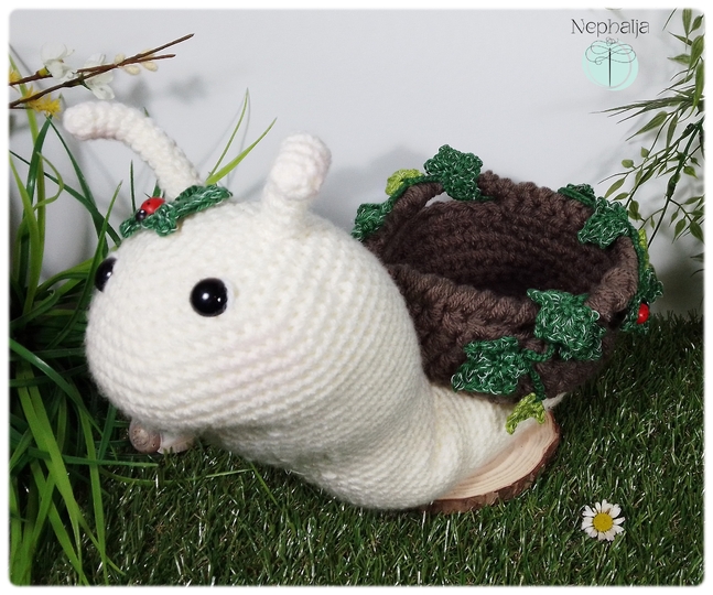 Schnecke mit Körbchen - Häkelanleitung