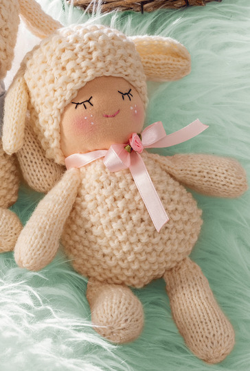 Gestrickte Kuschelschäfchen