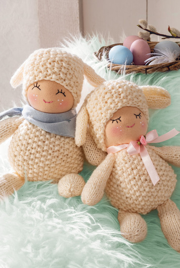 Gestrickte Kuschelschäfchen