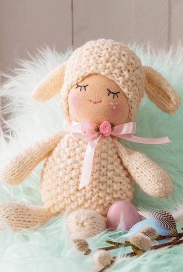 Gestrickte Kuschelschäfchen