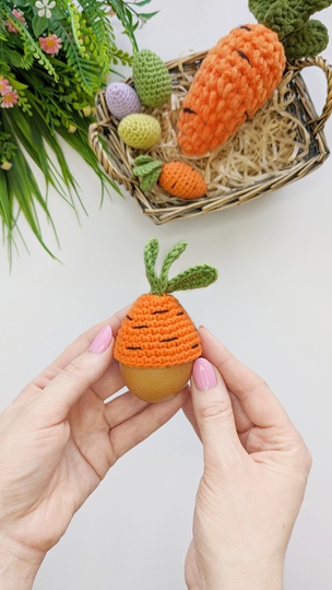 Crochet Carrot Easter Egg Cozy, egg cover crochet pattern