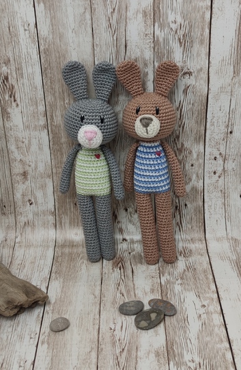 Kleiner Langbein-Hase Benny