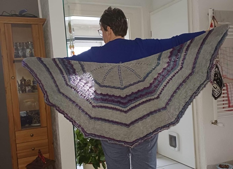 Easter Egg Hunt - a stole